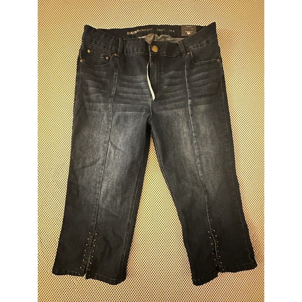 NEW Avenue Denim Jeans Size 18 Average Women Studded Capri Crop Stretch NWT 18A‎